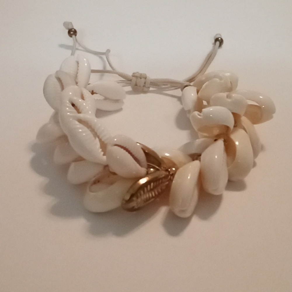 #1119. Genuine Puka Shell And Gold Toned Adjustable Bracelet - Picture 3 of 4